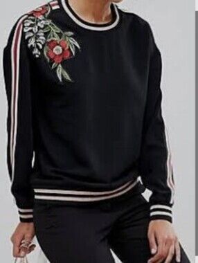 EUC...Ted Baker Maddeyy Embroidered Top  Size 3 (Womens 8/M)